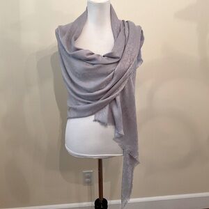 NWT Women’s Calvin Klein scarf/wrap